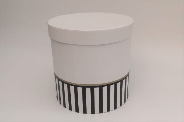 Коробка Половинка 14*14*14,5см, чёрно-белая