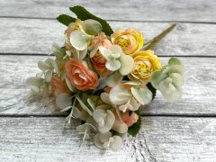 Букет камелии с эвкалиптом Н33см, розовый